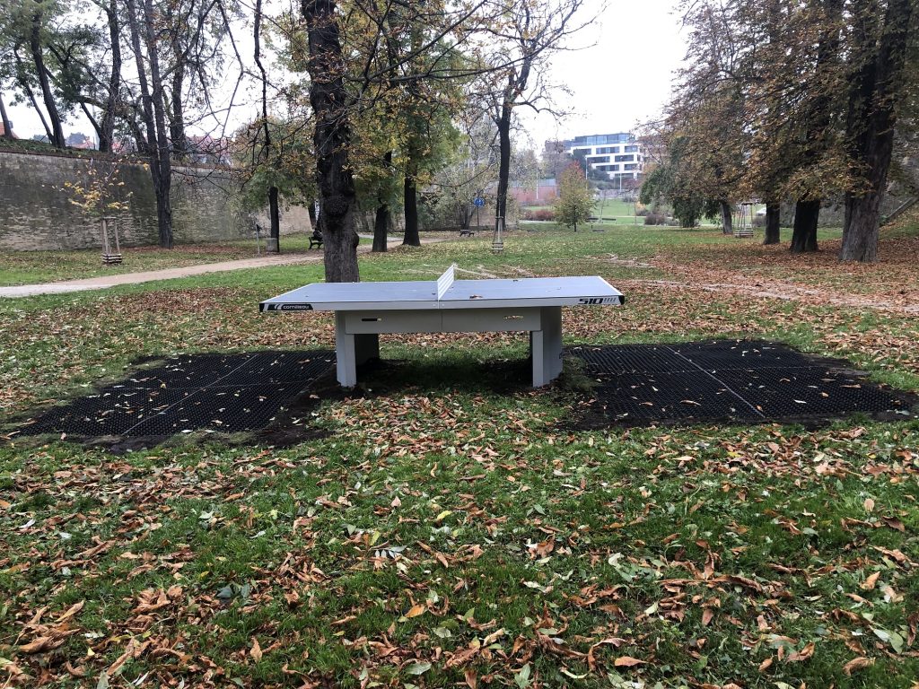 Pingpongový stůl park Maxe von Stoela